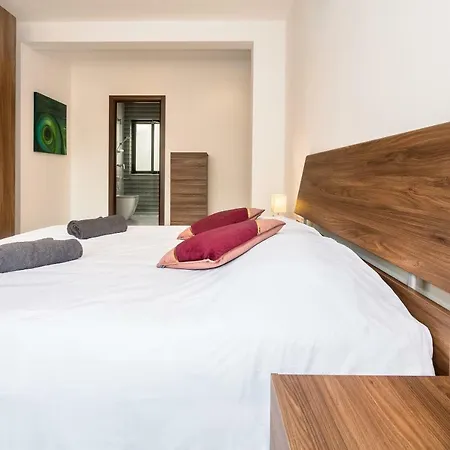 Guest house Luxurious Double Central 5 Min To The Sea