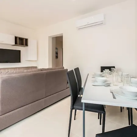 Affittacamere Luxurious Double Central 5 Min To The Sea Ta Xbiex