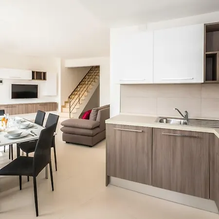 Luxurious Double Central 5 Min To The Sea Affittacamere